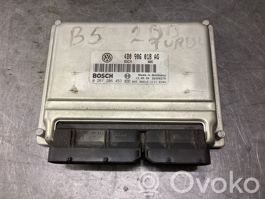 Volkswagen PASSAT B5 Engine control unit/module 