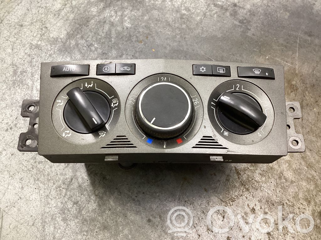 Opel Antara Climate control unit 