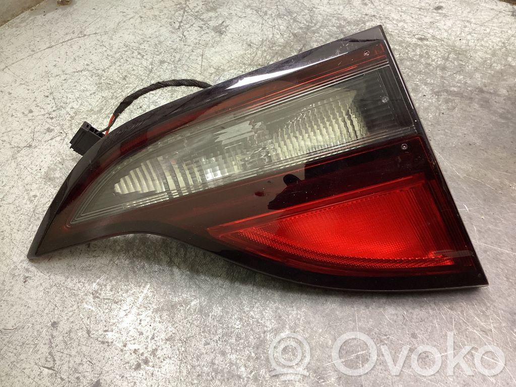 Opel Zafira C Lampă spate în capacul portbagajului 