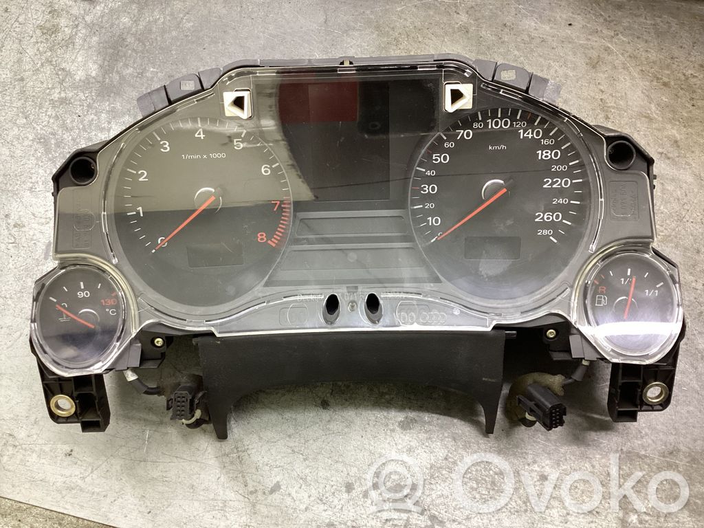 Audi A8 S8 D3 4E Speedometer (instrument cluster) 
