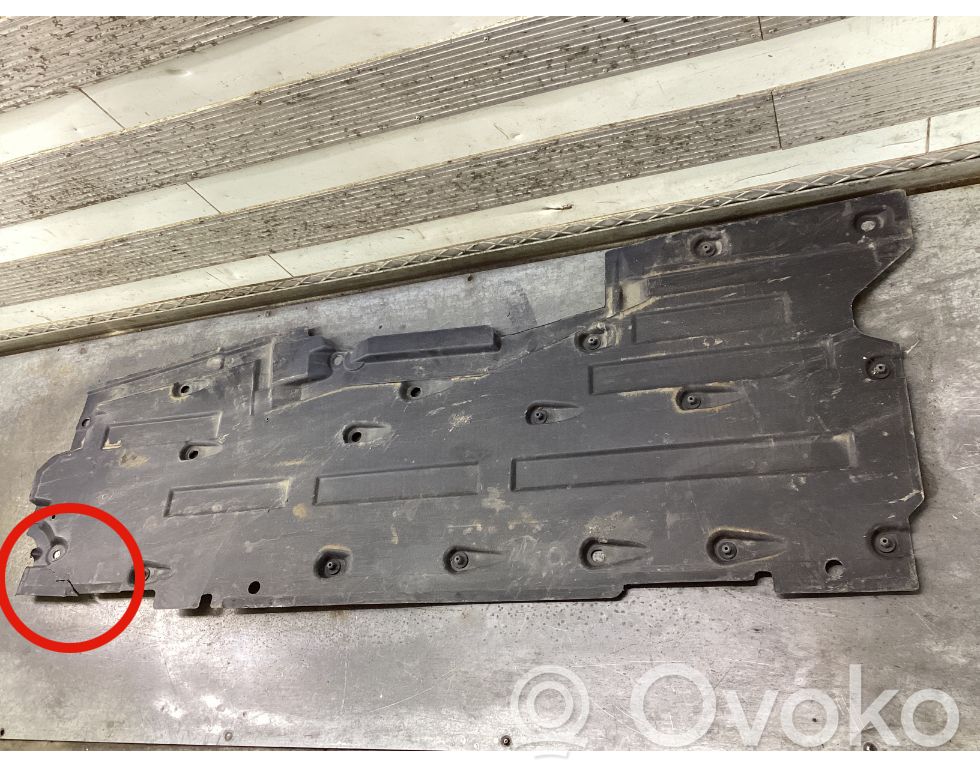 Audi A8 S8 D3 4E Placa protectora del centro/medio 
