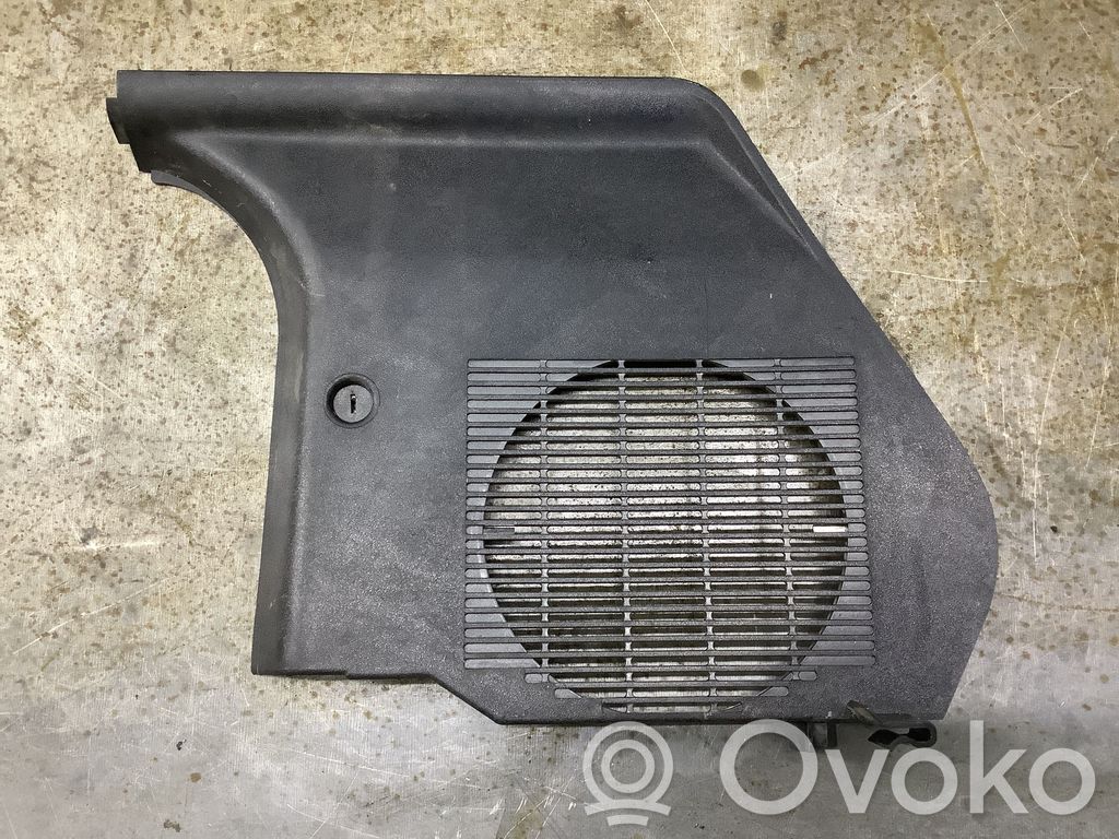 BMW 3 E36 Sivukaiuttimen suoja 