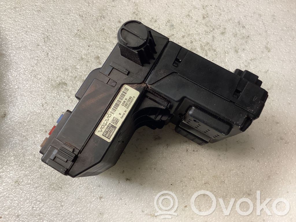 Volvo XC90 Módulo de fusible 