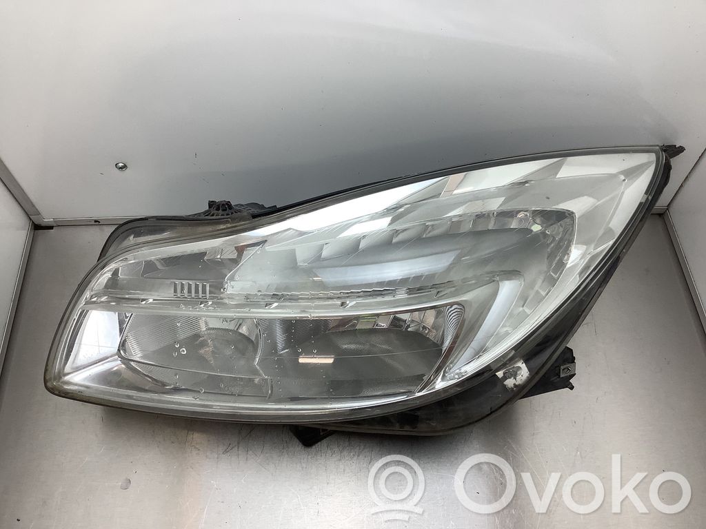 Opel Insignia A Lampa przednia 