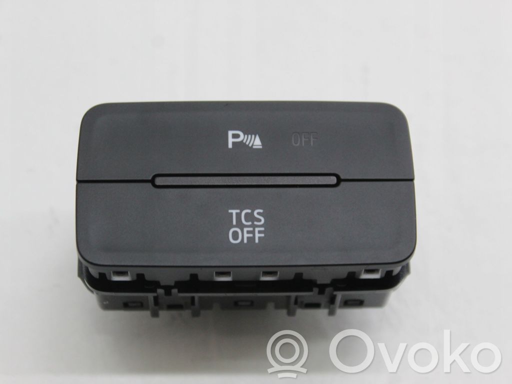 Ford Ecosport Tailgate/trunk/boot open switch 