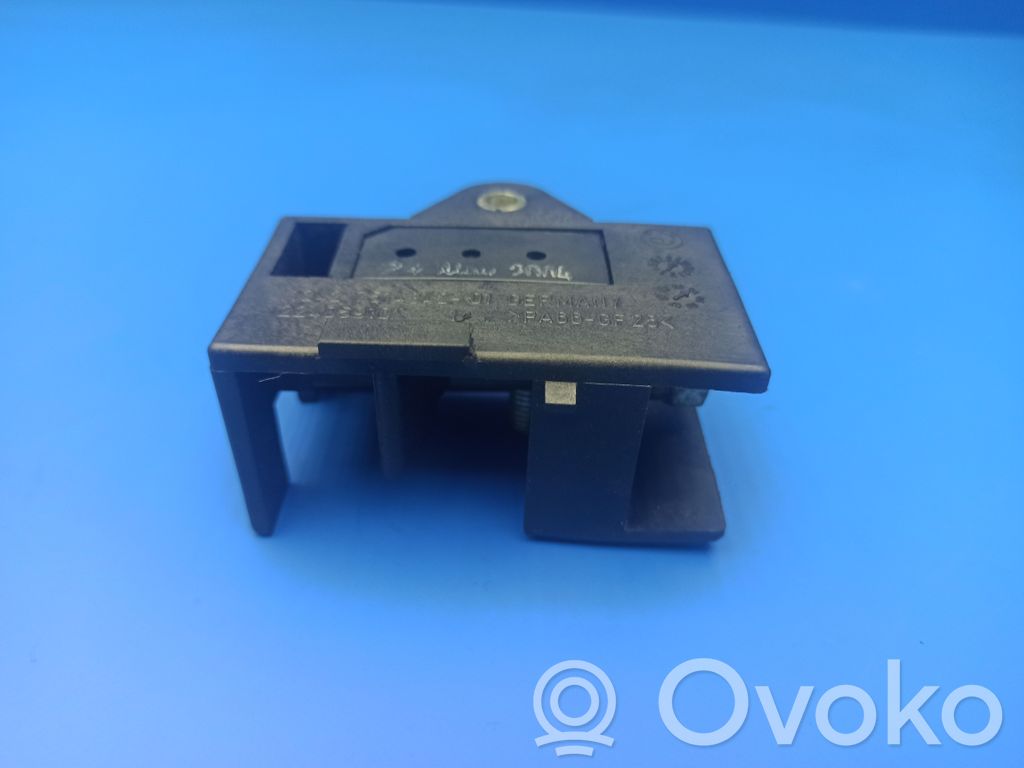 12 V Socket (front)   7514342,22405910