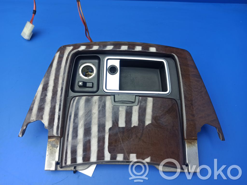 BMW 7 E65 E66 Aschenbecher vorne 