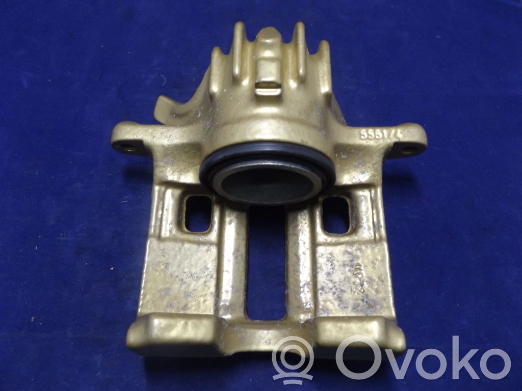 Peugeot 406 Zacisk hamulcowy przedni 