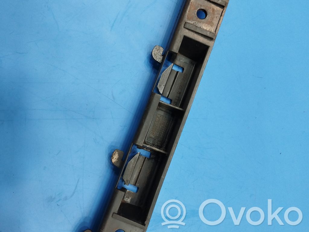BMW 7 E65 E66 Galinis laikiklis bamperio 