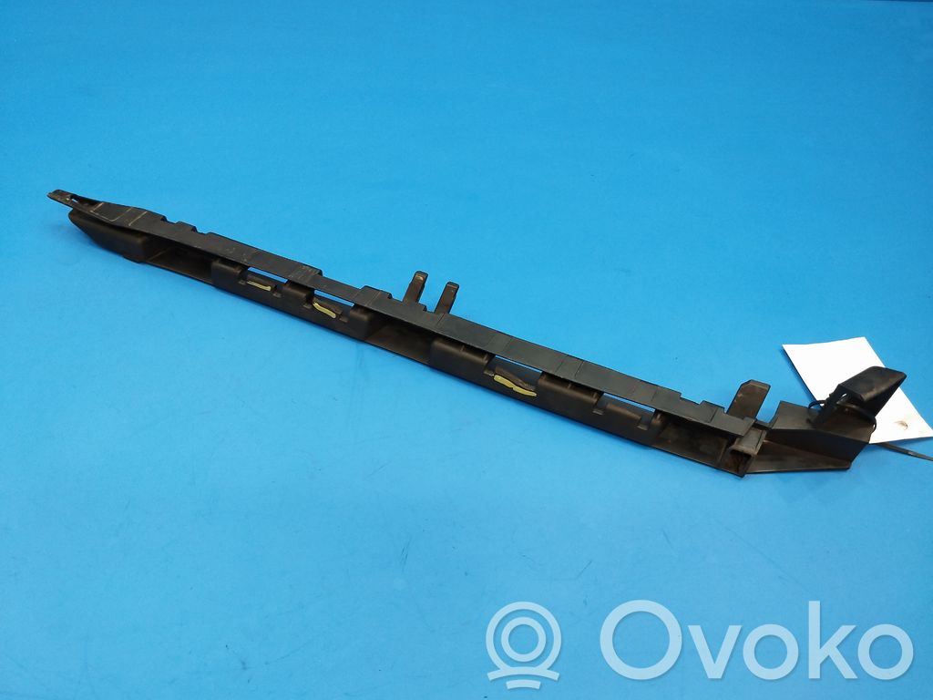 BMW 7 E65 E66 Takapuskurin kannake 