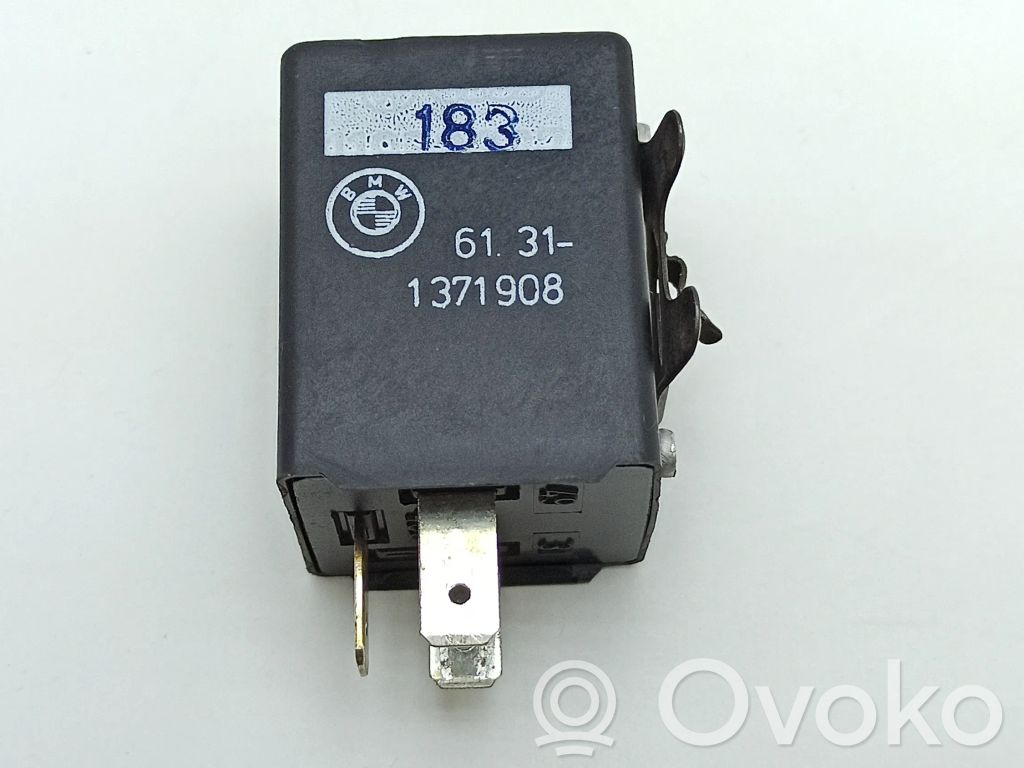 BMW 7 E23 Light relay 