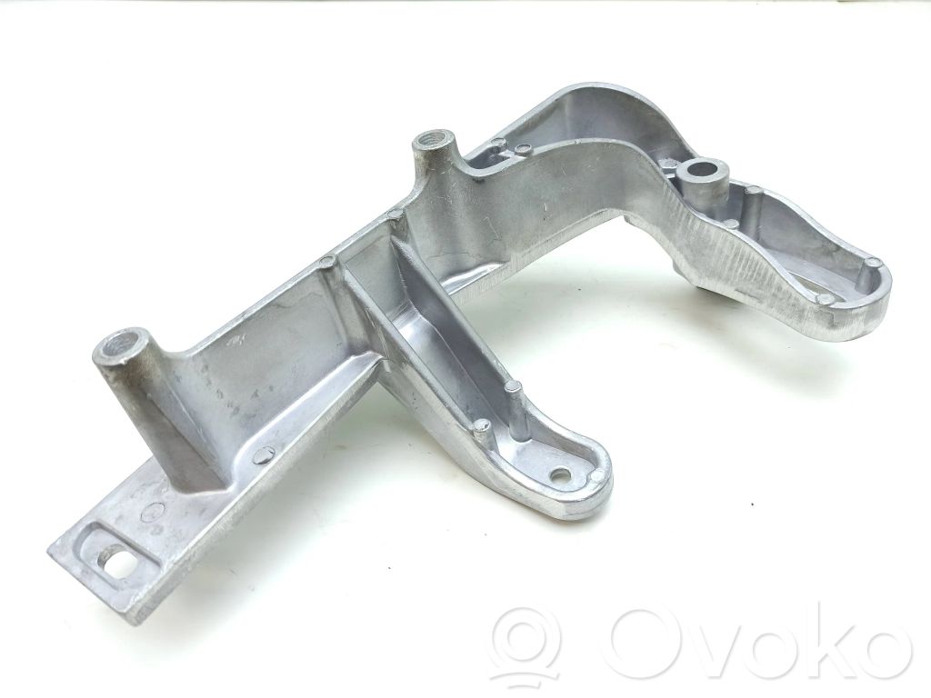 Microcar Due First Engine mounting bracket 