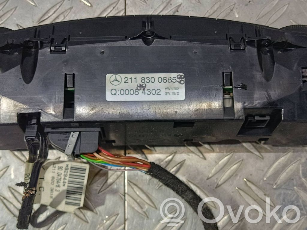 Mercedes-Benz E W211 Climate control unit 