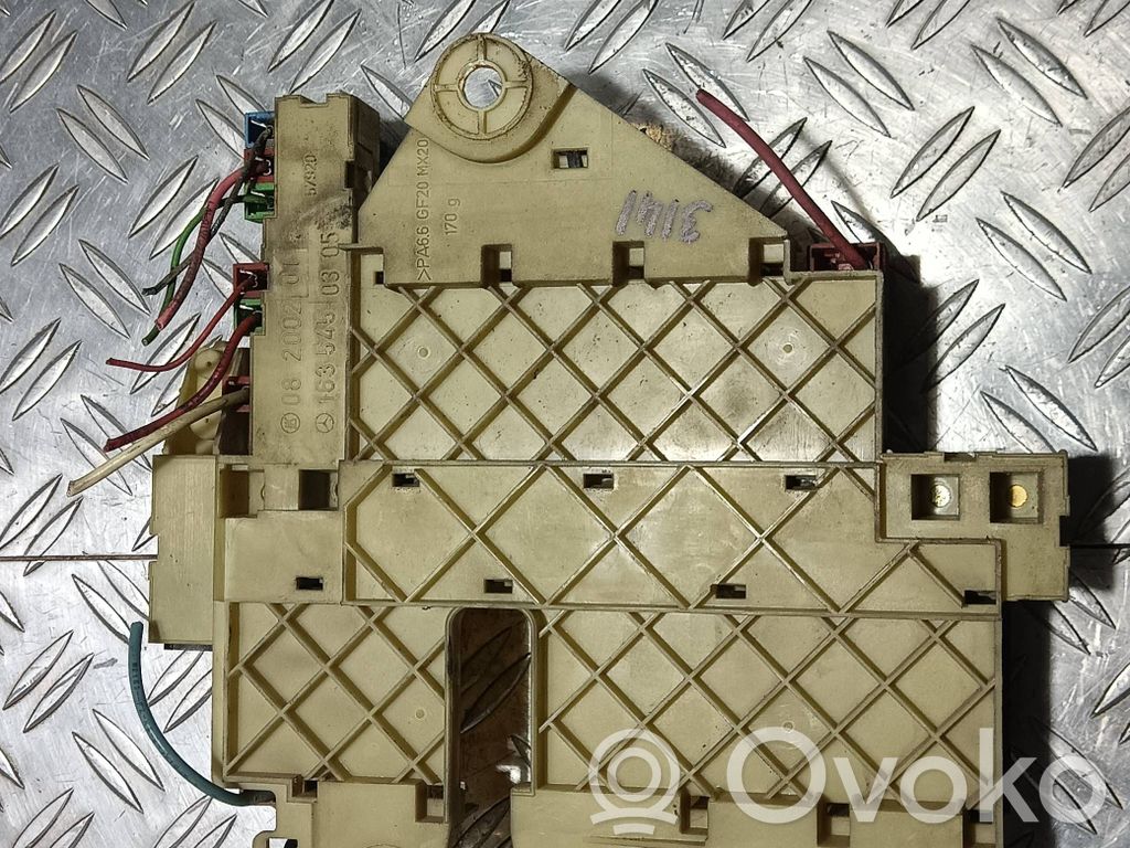 Mercedes-Benz ML W163 Fuse module 
