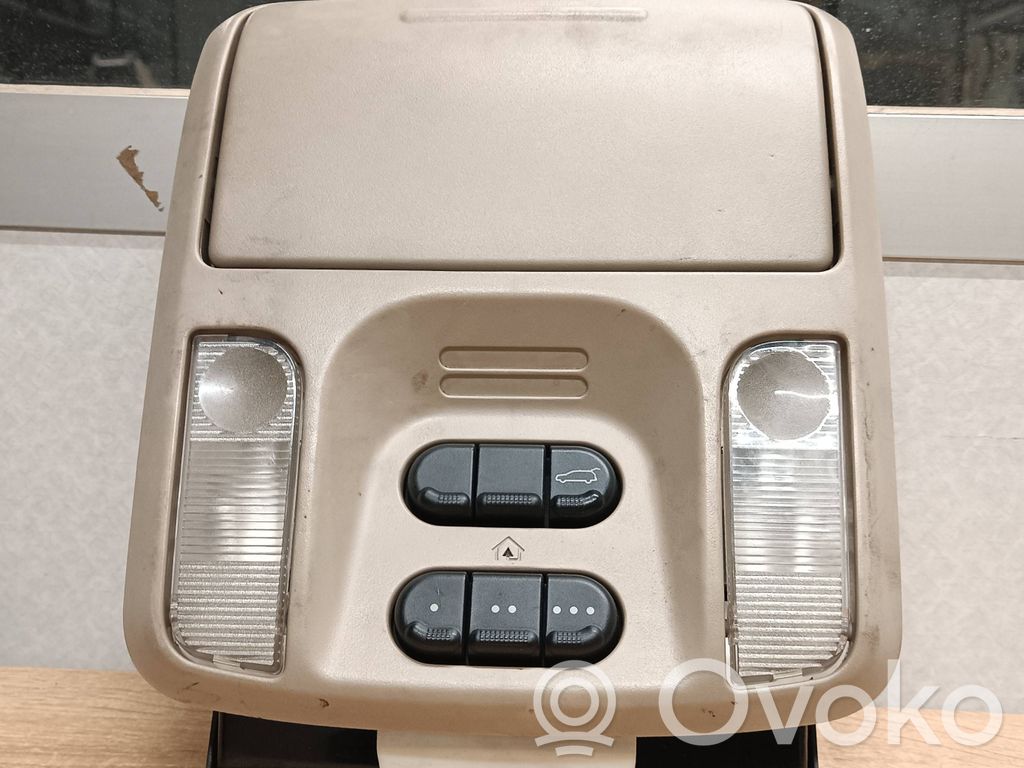 Chrysler Pacifica Front seat light 