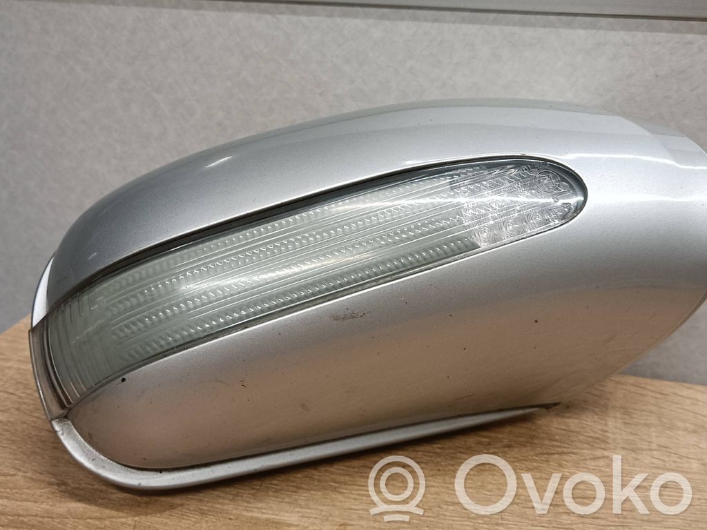 Mercedes-Benz S W220 Capac plastic oglindă exterioară 