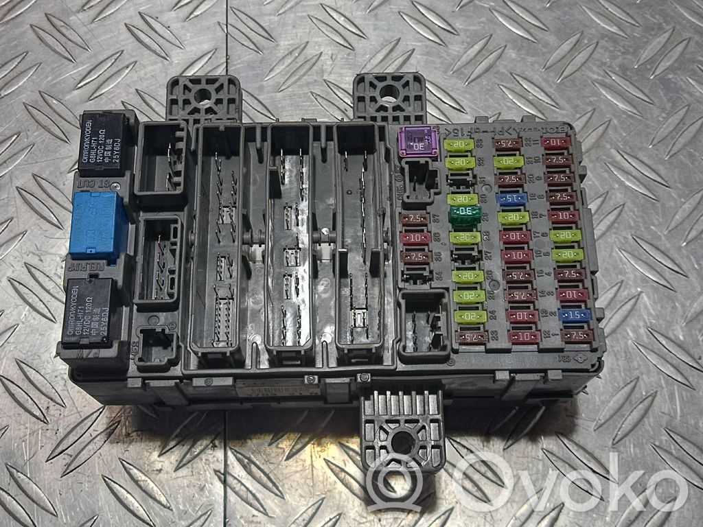 Módulo de fusible   A000011