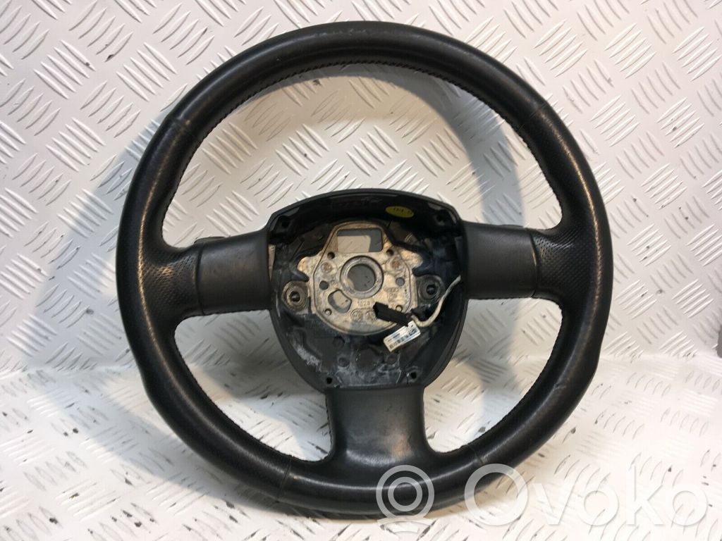 Ohjauspyörä   8E0419091DD