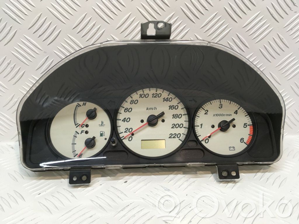 Mazda Premacy Speedometer (instrument cluster) 