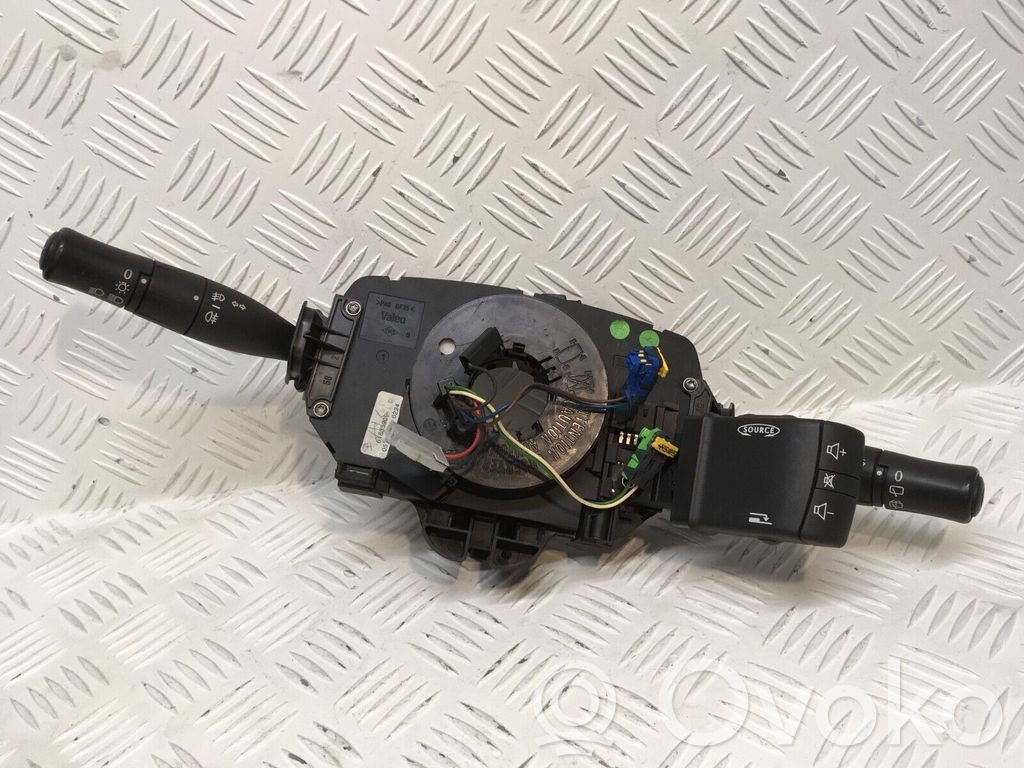 Renault Megane II Interruptor/palanca de limpiador de luz de giro 