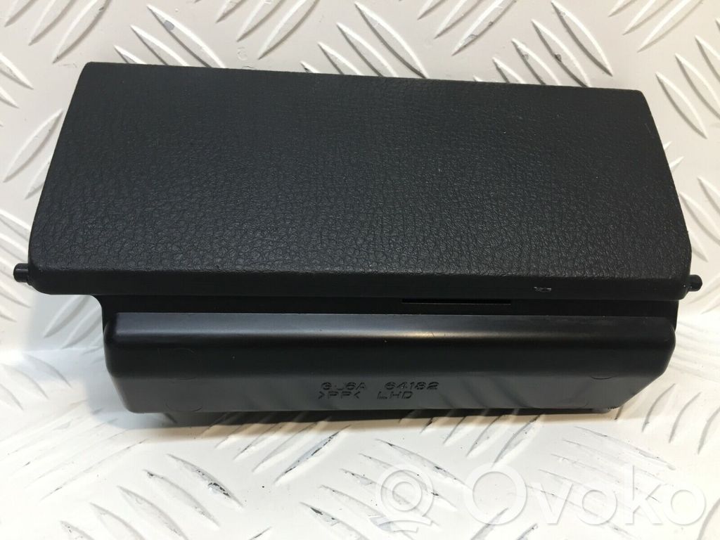 Mazda 6 Boîte / compartiment de rangement pour tableau de bord 