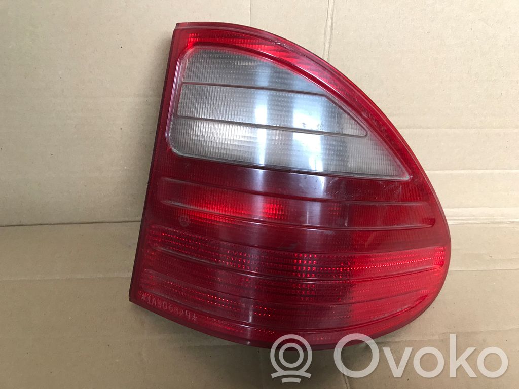 Mercedes-Benz E W210 Takavalot 