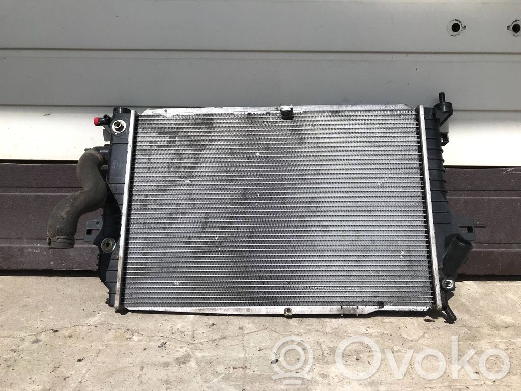 Opel Astra H Dzesēšanas šķidruma radiators 