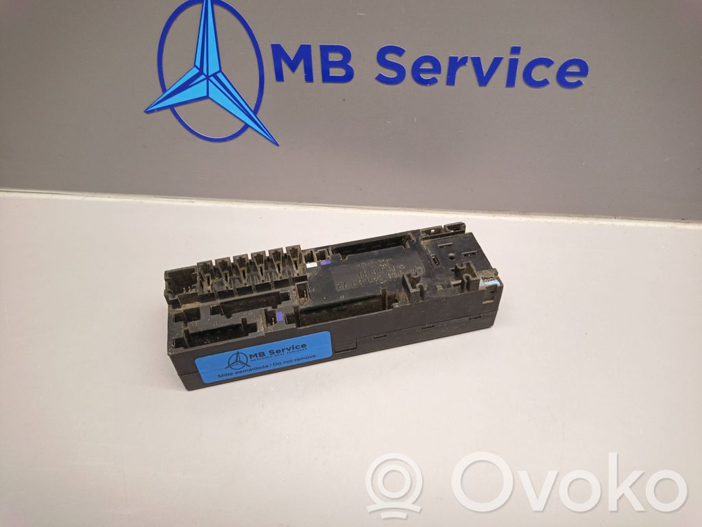Mercedes-Benz E W210 Module de fusibles 