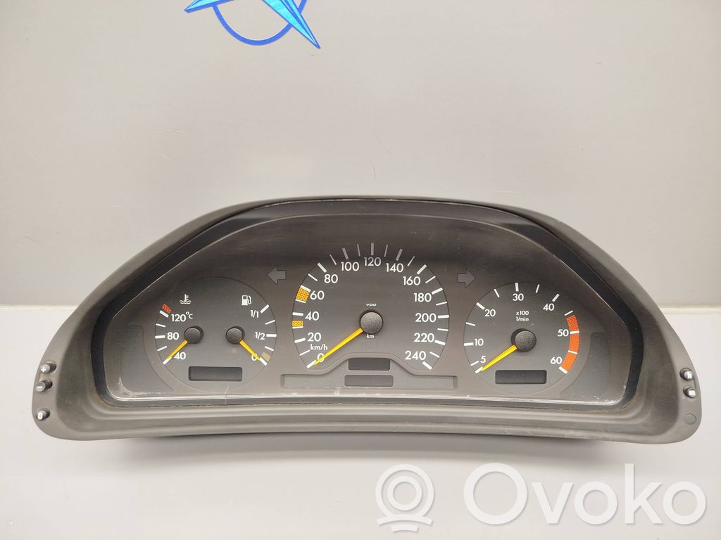 Mercedes-Benz E W210 Speedometer (instrument cluster) 
