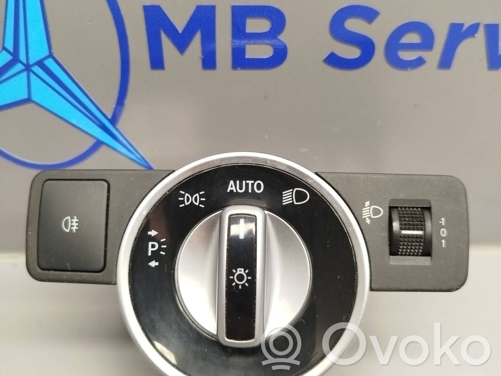 Mercedes-Benz E W212 Light switch 