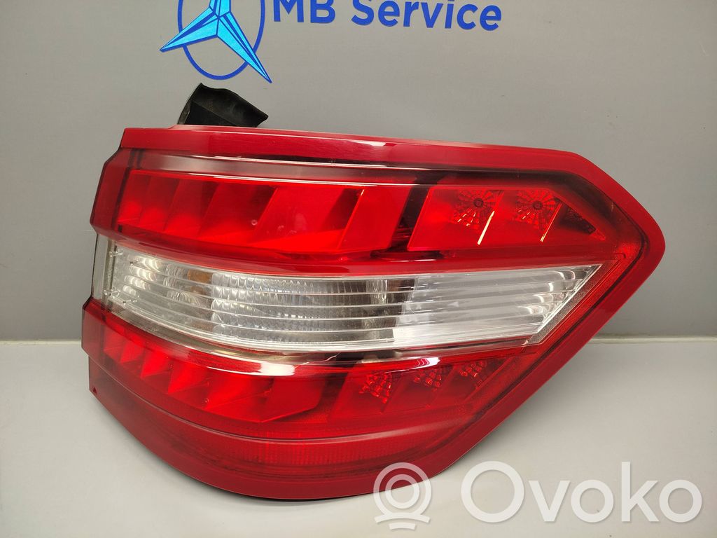 Lampa tylna   2128203864,28082015,89505376