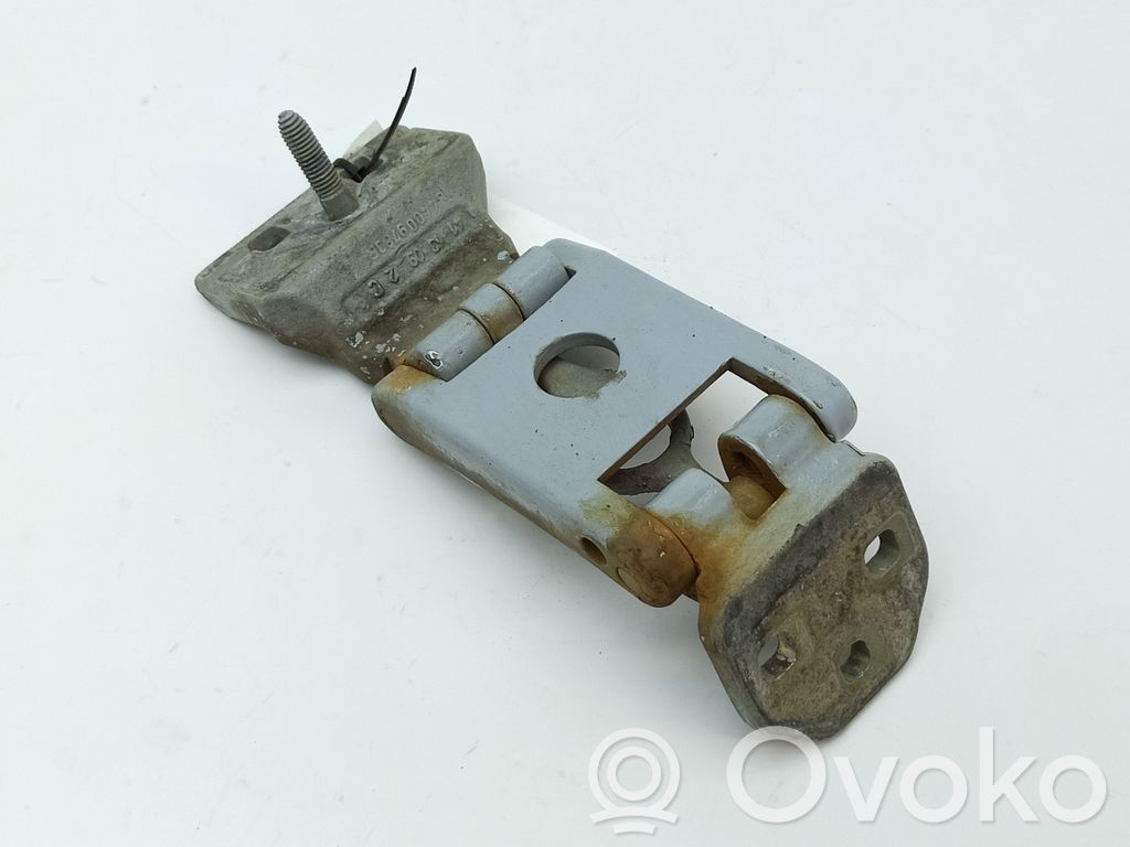 Renault Master III Rear door upper hinge 