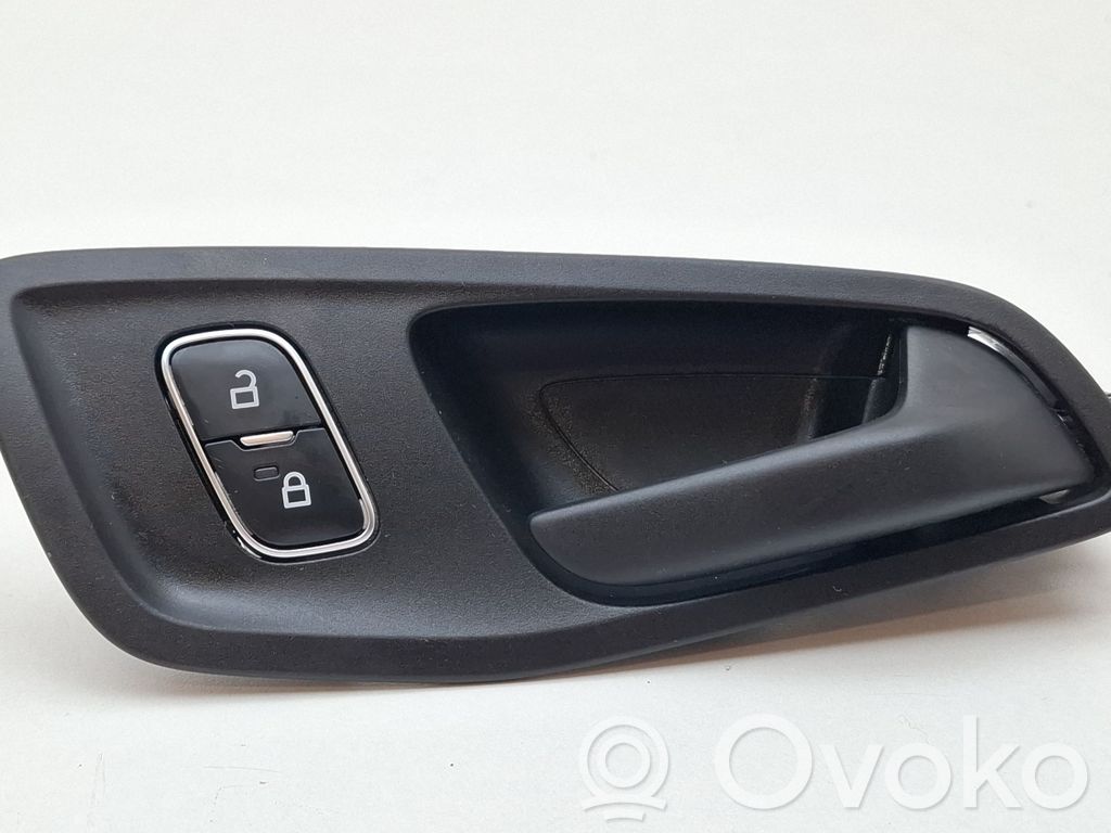 Ford Transit VII Türgriff / Verkleidung vorne 