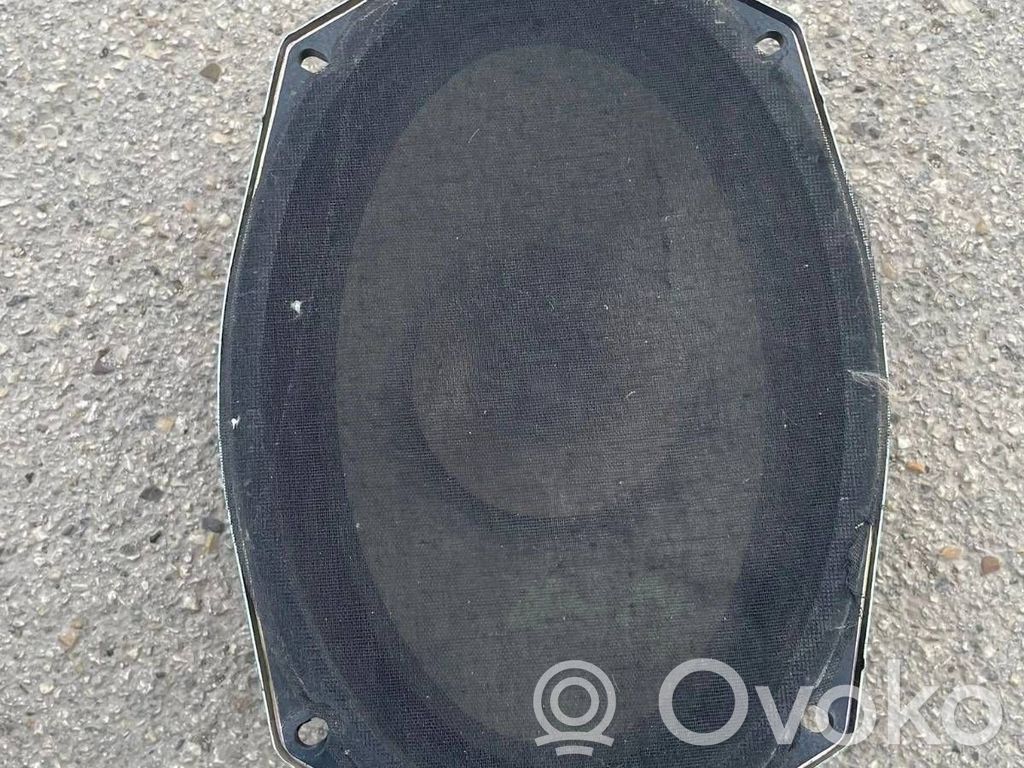 Jeep Cherokee Front door speaker 