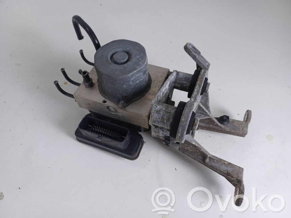 Mercedes-Benz E C207 W207 ABS Pump 