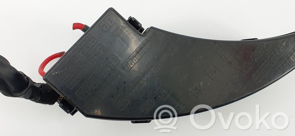Jaguar S-Type Fuse module 