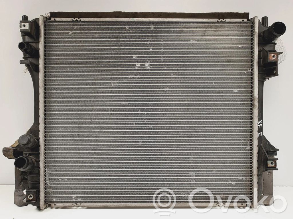 Jaguar XF X250 Coolant radiator 