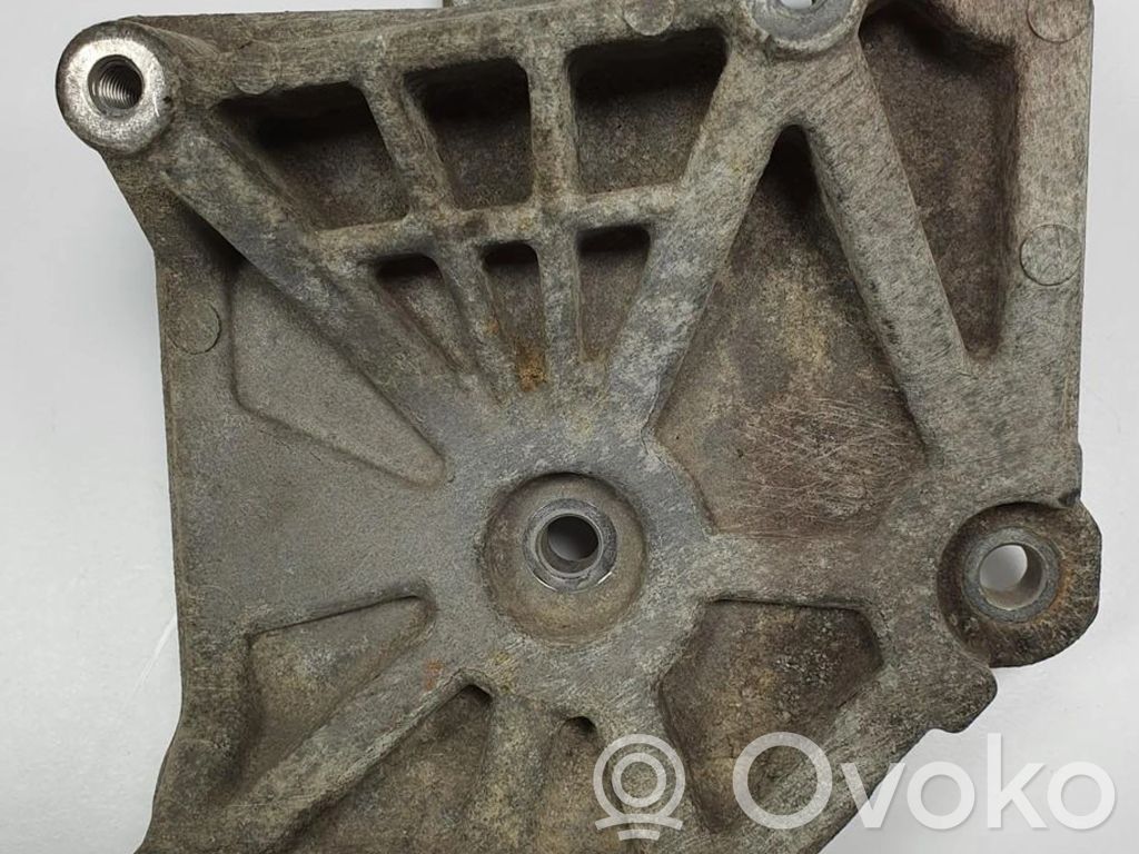 A/C compressor mount bracket   CAA116A072