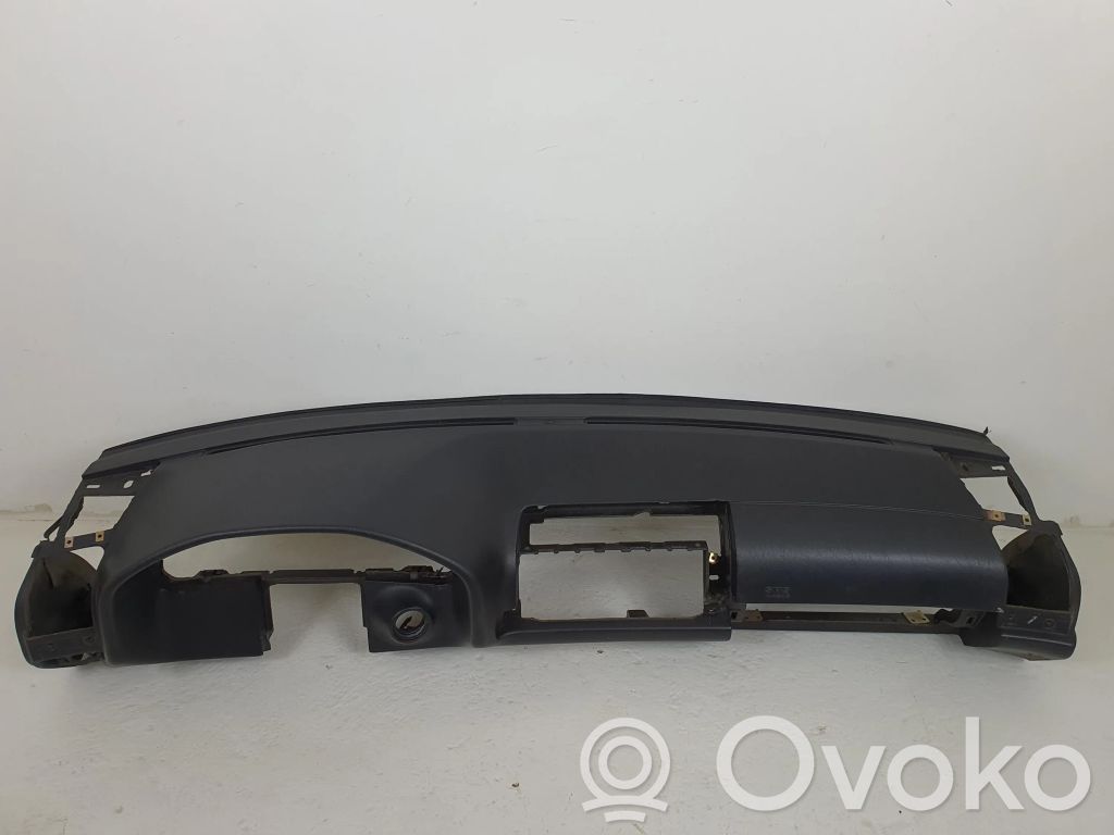 Mercedes-Benz S W140 Dashboard 