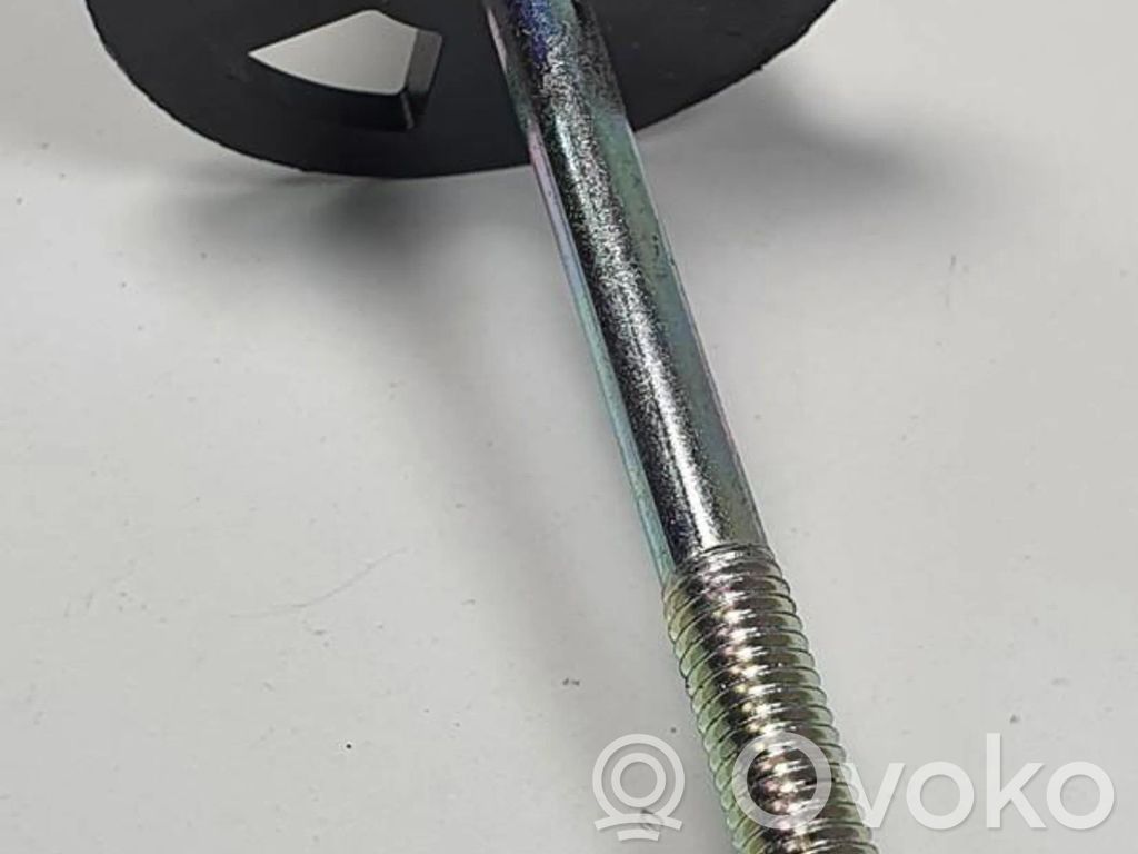 Tornillo de la rueda de repuesto