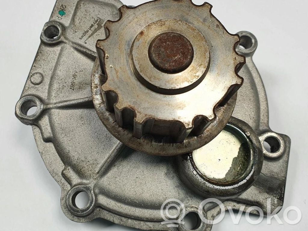 Pompe de circulation d'eau   14K667