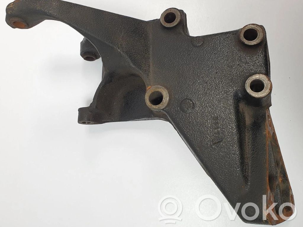 Engine mounting bracket   9618057582