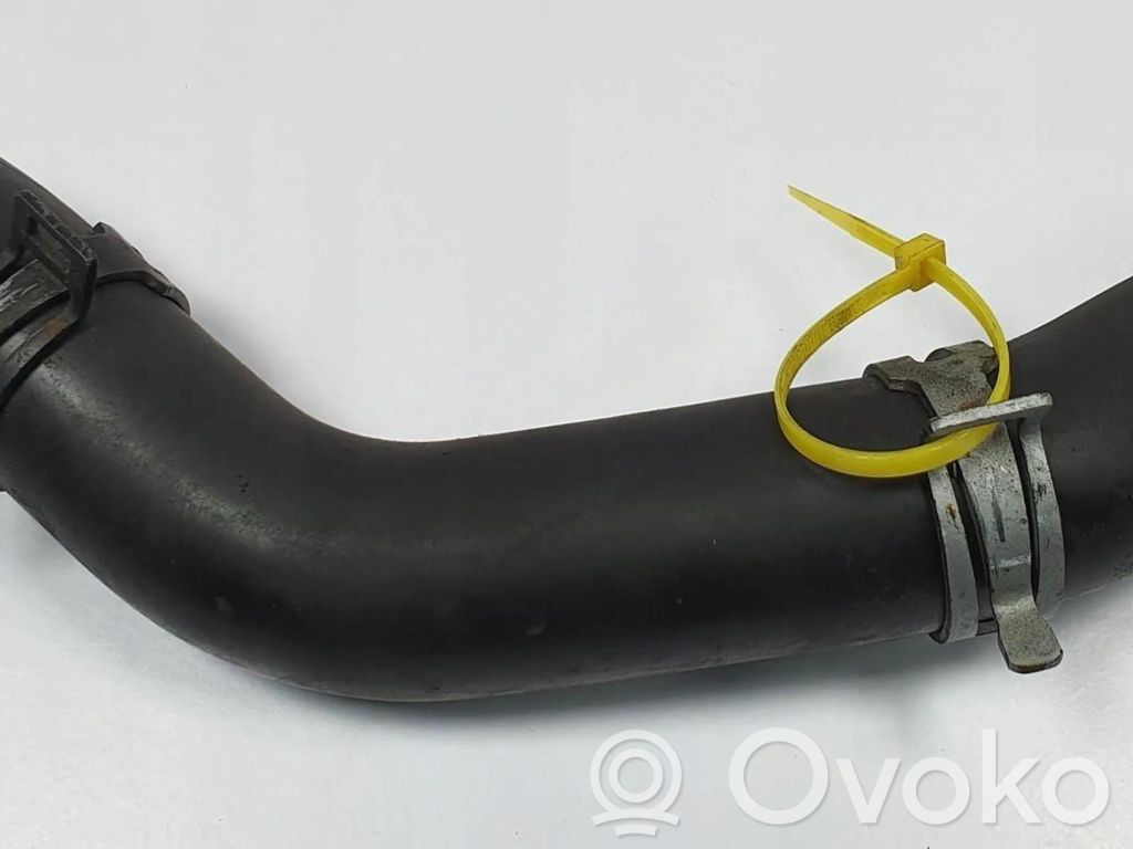 Engine coolant pipe/hose