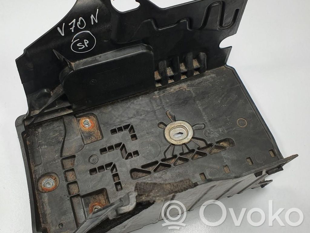 Battery box tray