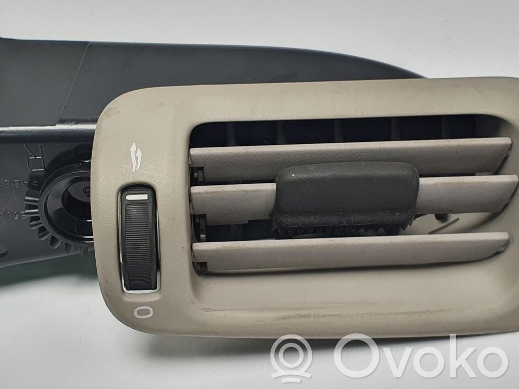 Volvo V70 Grilă ventilație spate 