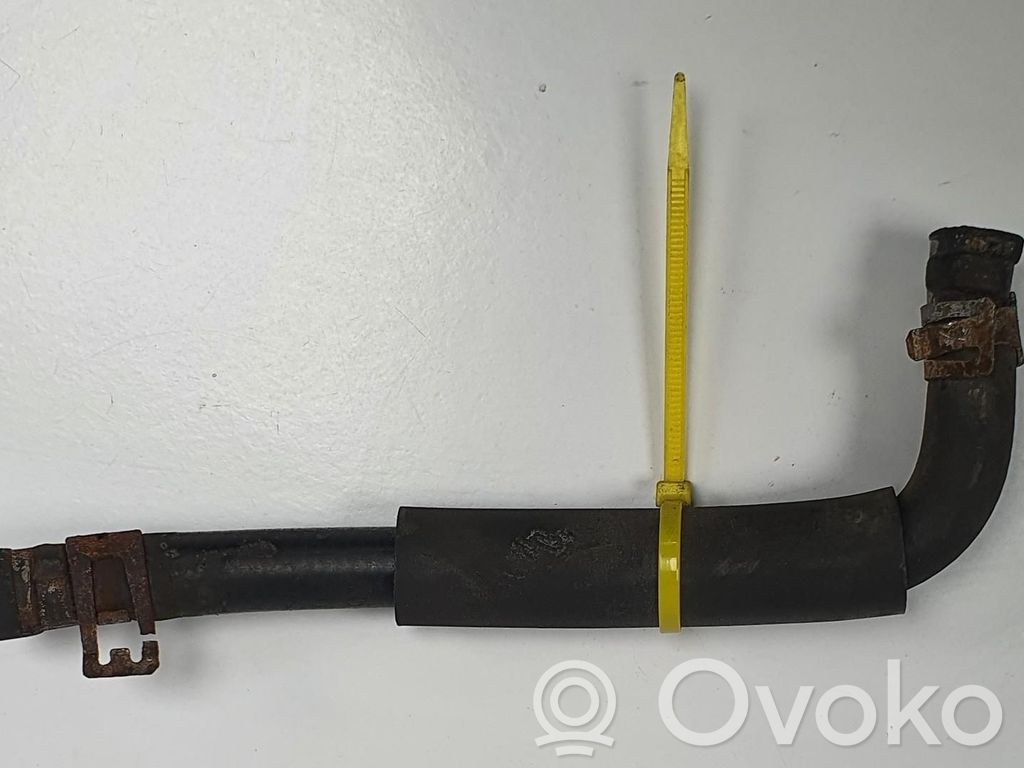 Engine coolant pipe/hose   454