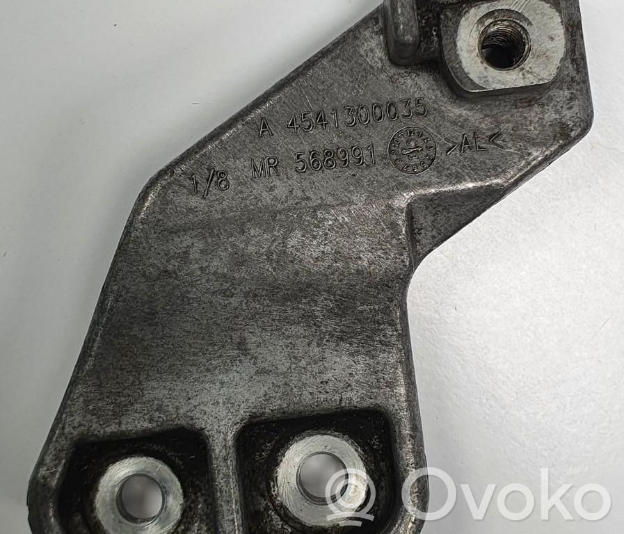 Engine mounting bracket   A4541300035