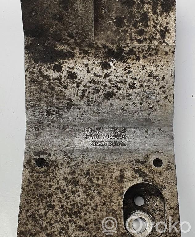 Mercedes-Benz B W245 Engine mounting bracket 