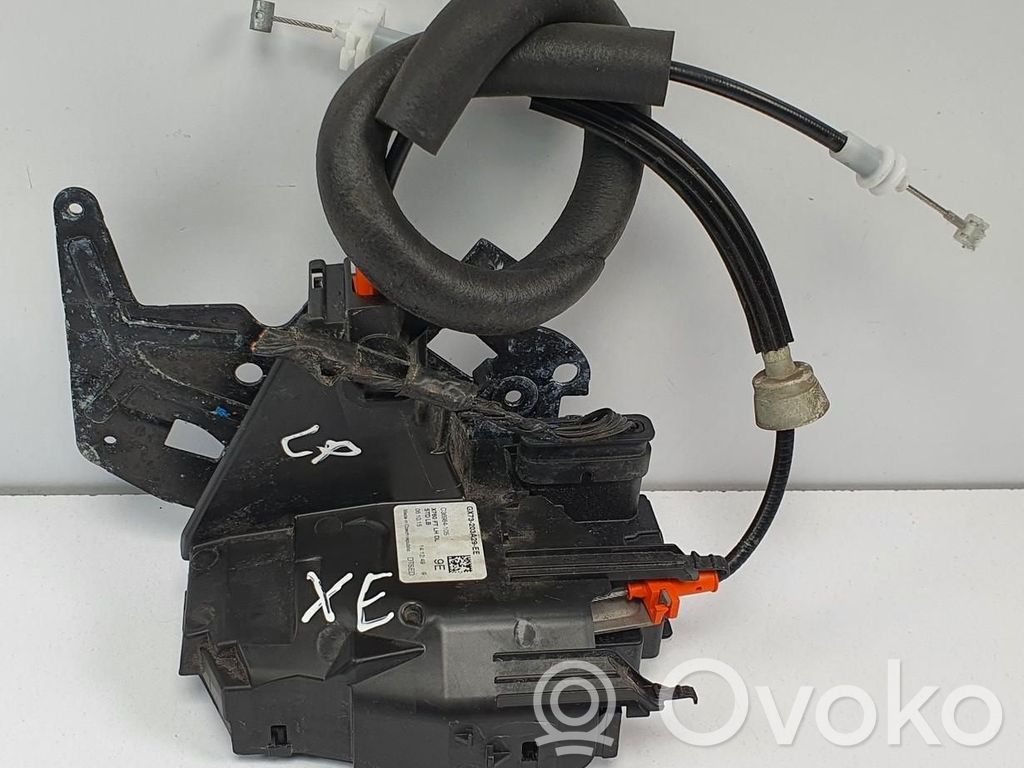 Jaguar XE Front door lock 