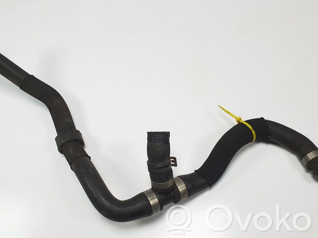 Mercedes-Benz E C207 W207 Conductă/furtun lichid de răcire motor 